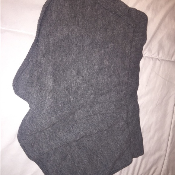 3 pairs of shorts - Picture 3 of 8